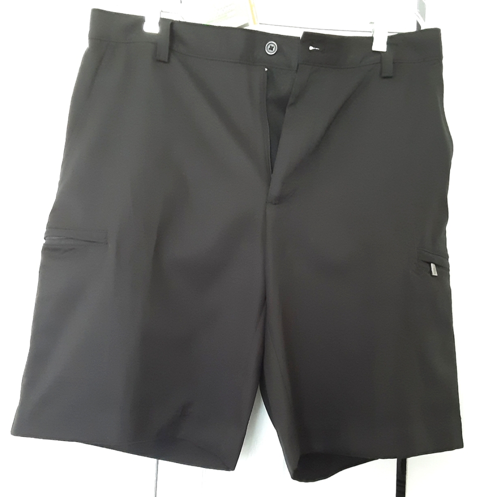 SOLD..Izod golf shorts